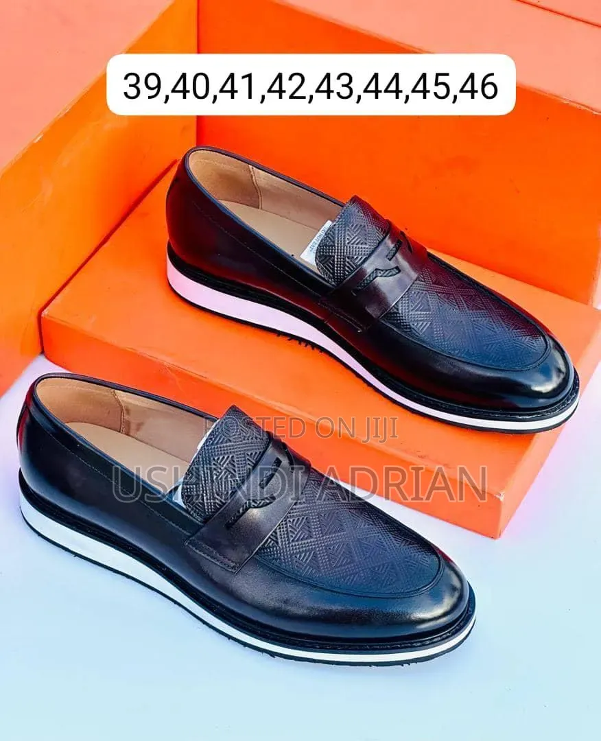 Viatu Vya Premium VinapatikanaBrand: Berluti
