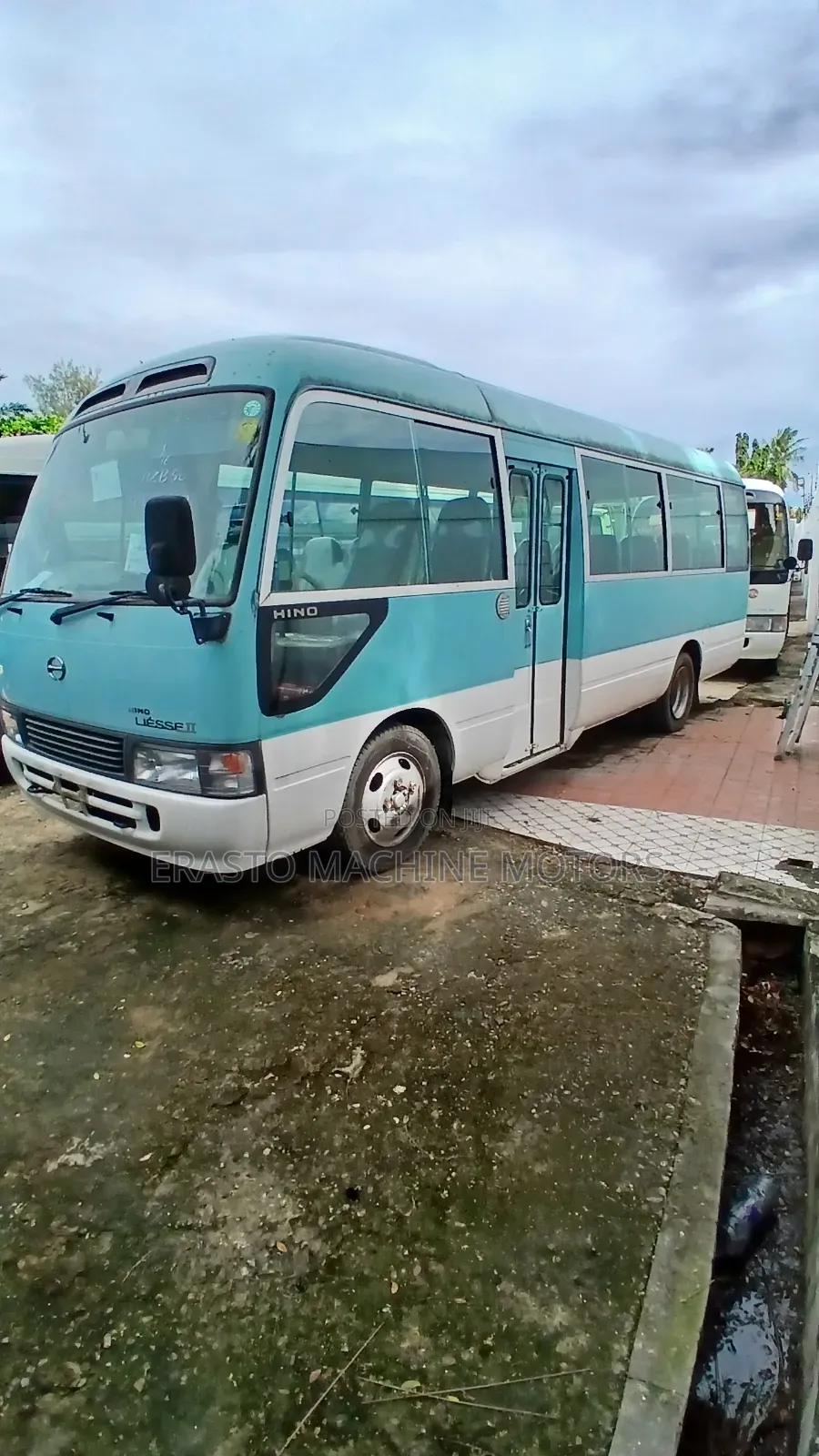 Toyota Coaster 2003 Green