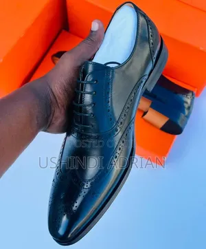 Viatu Brand: ClarksSize: 39–46