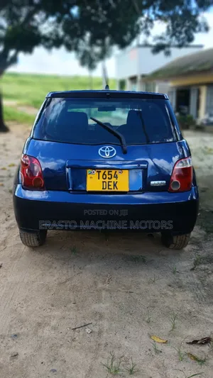 Toyota IST 2003 Blue