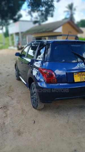 Toyota IST 2003 Blue