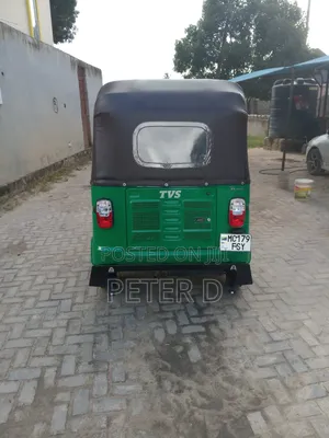 New TVS King Deluxe Plus iTouch Start 2026 Green