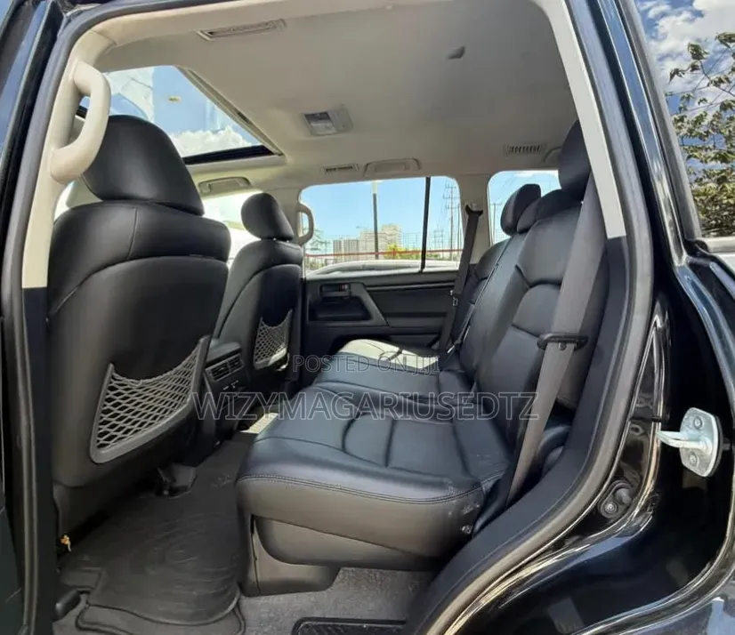 Toyota Land Cruiser 2020 Black