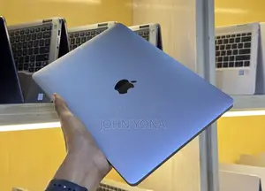 New Laptop Apple MacBook Pro 2019 8GB Intel Core i5 SSD 256GB