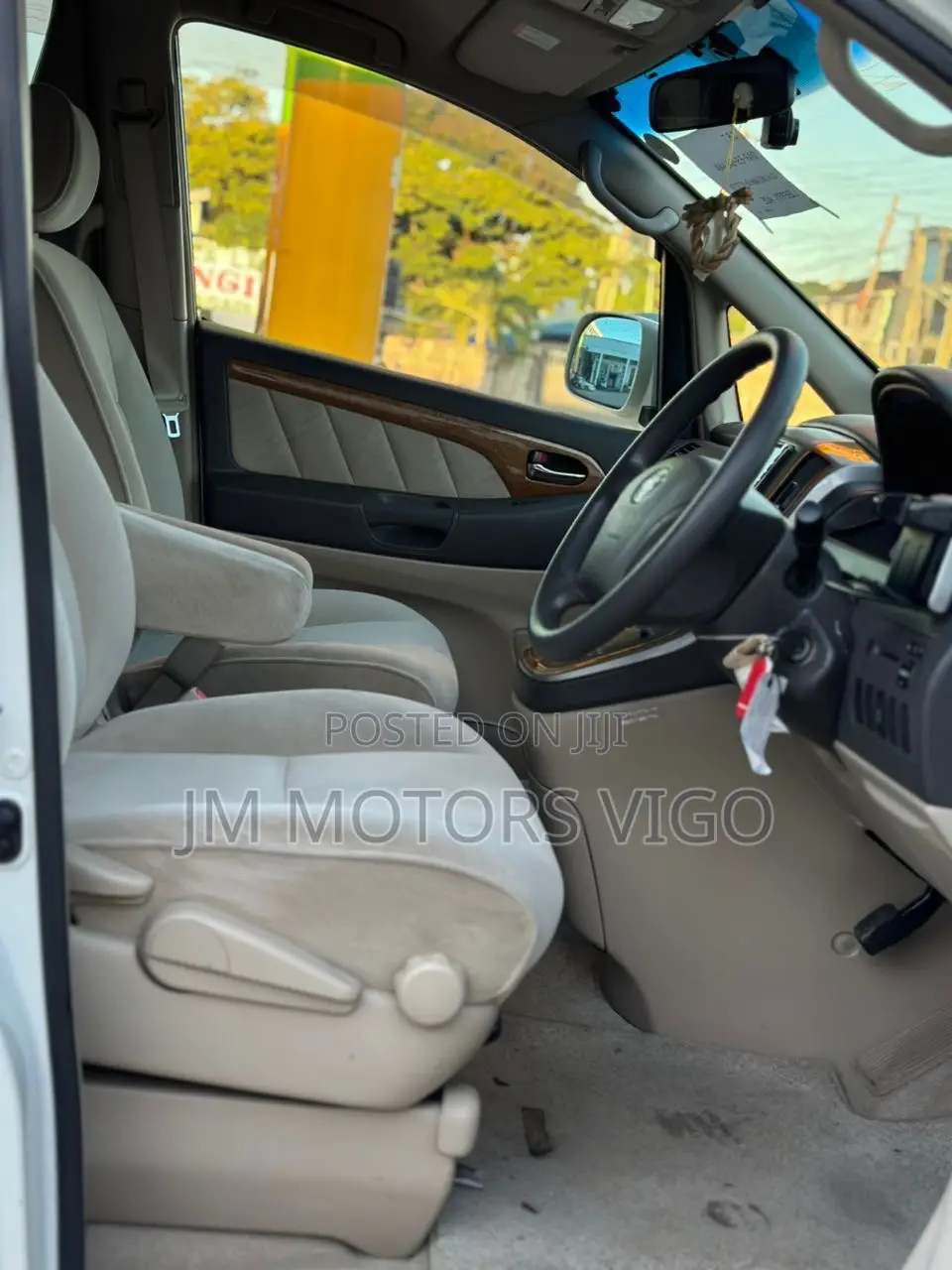 Toyota Alphard 2007 White