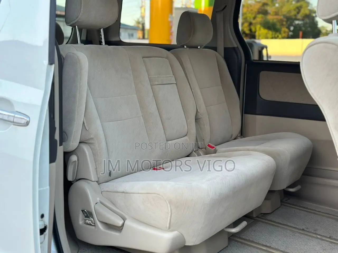 Toyota Alphard 2007 White