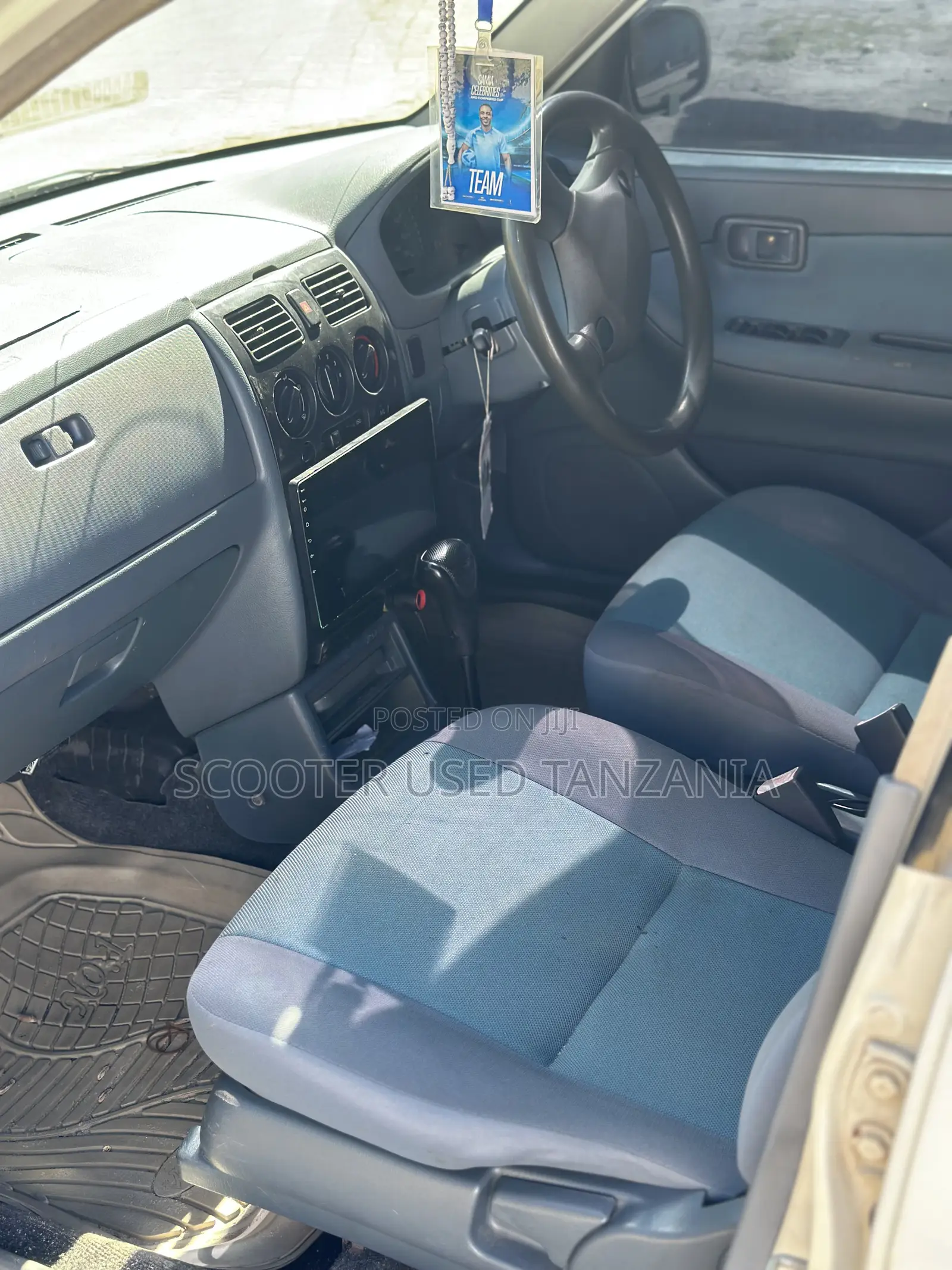 Toyota Duet 2004 White