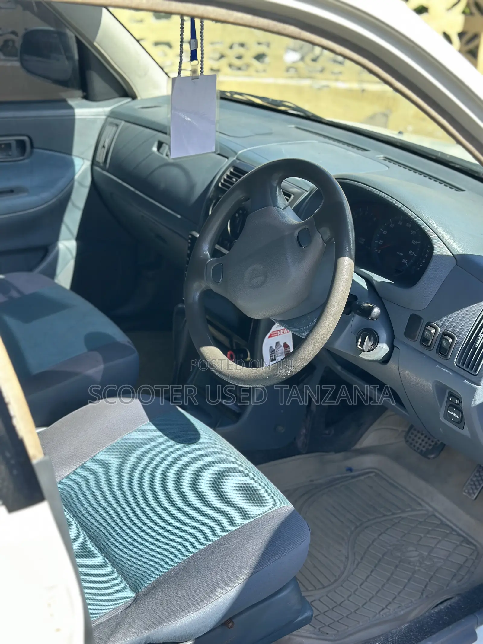 Toyota Duet 2004 White