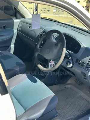 Toyota Duet 2004 White