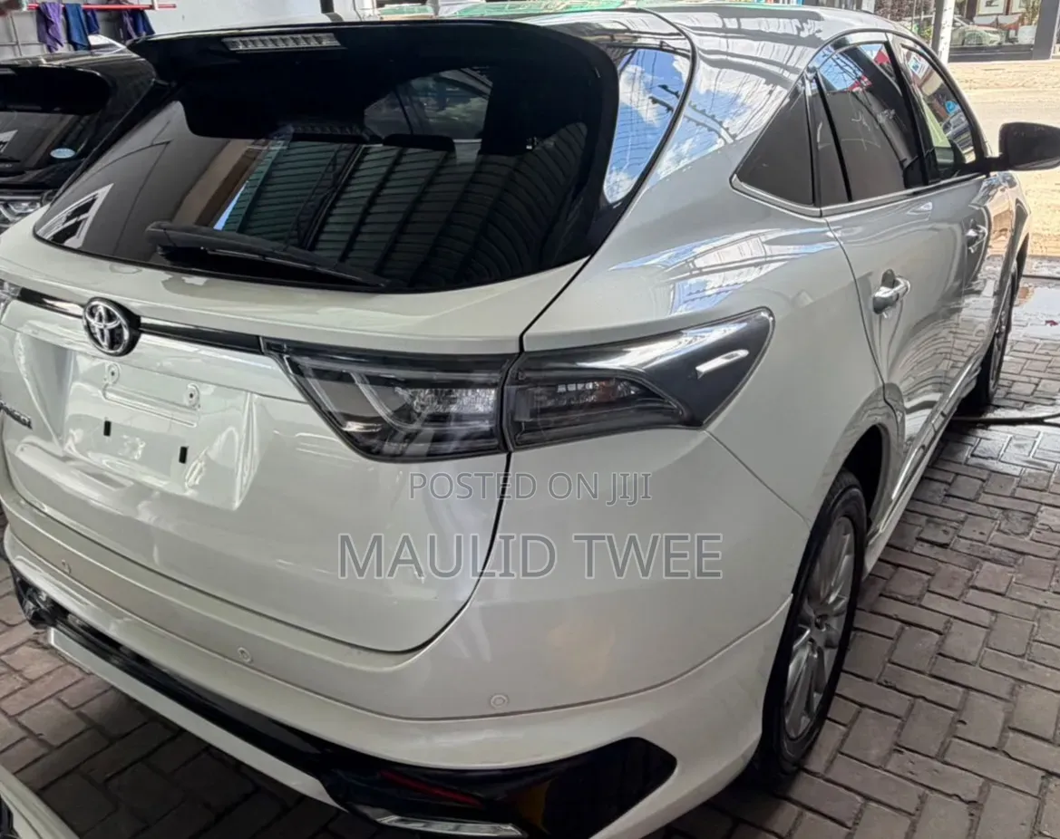 Toyota Harrier 2014 White