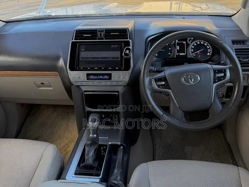 Toyota Land Cruiser Prado 2.8 2020 White