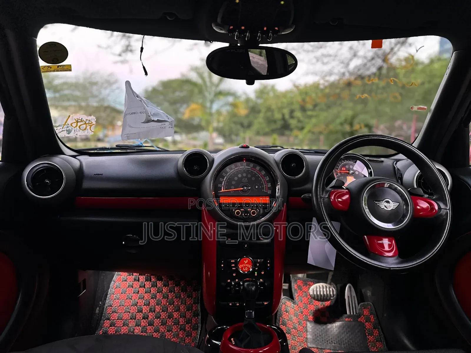 Mini Cooper 2013 Black