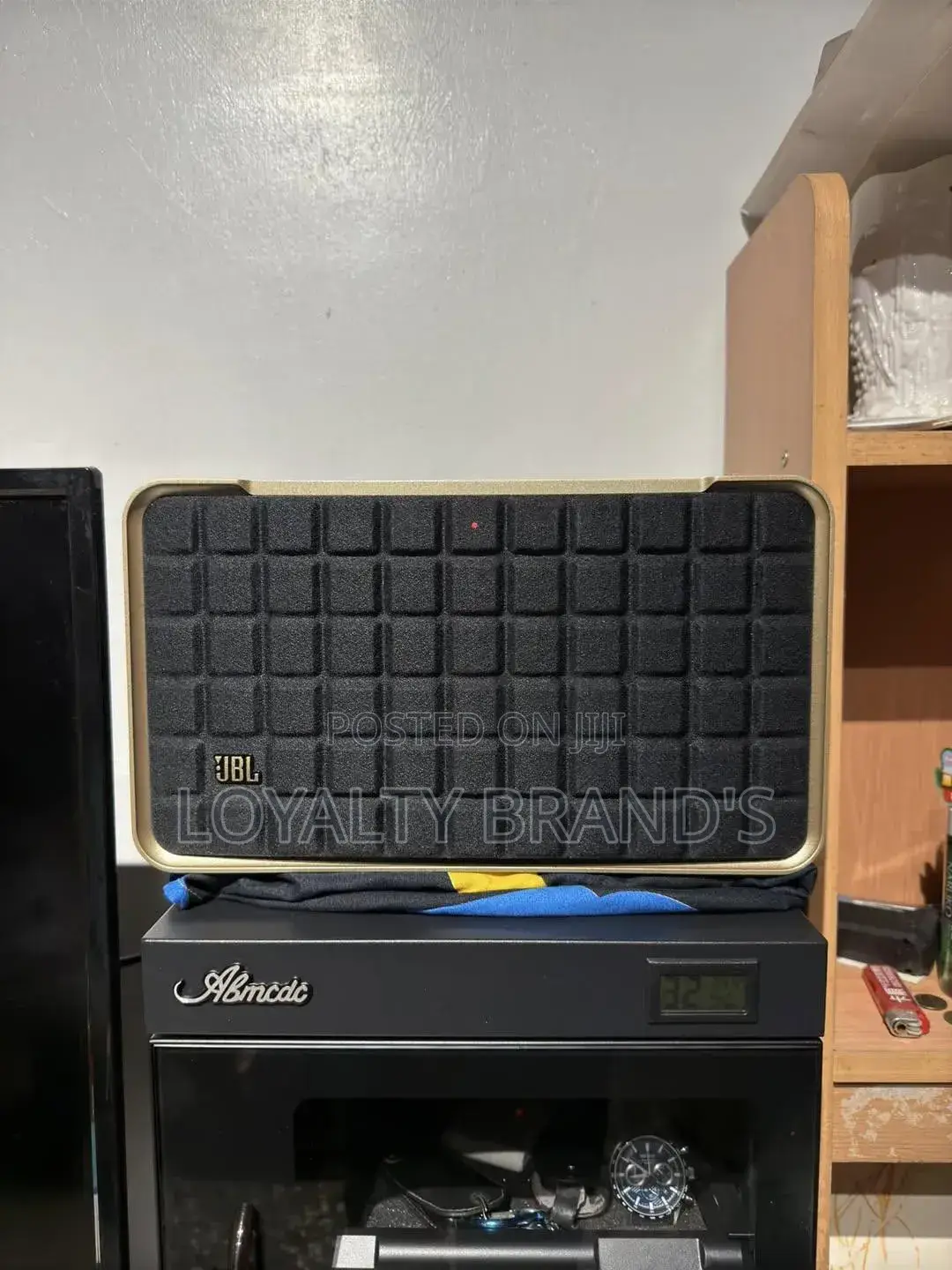 JBL Authentics 300 – Luxury Portable Speaker |Deep Bass Retro Design