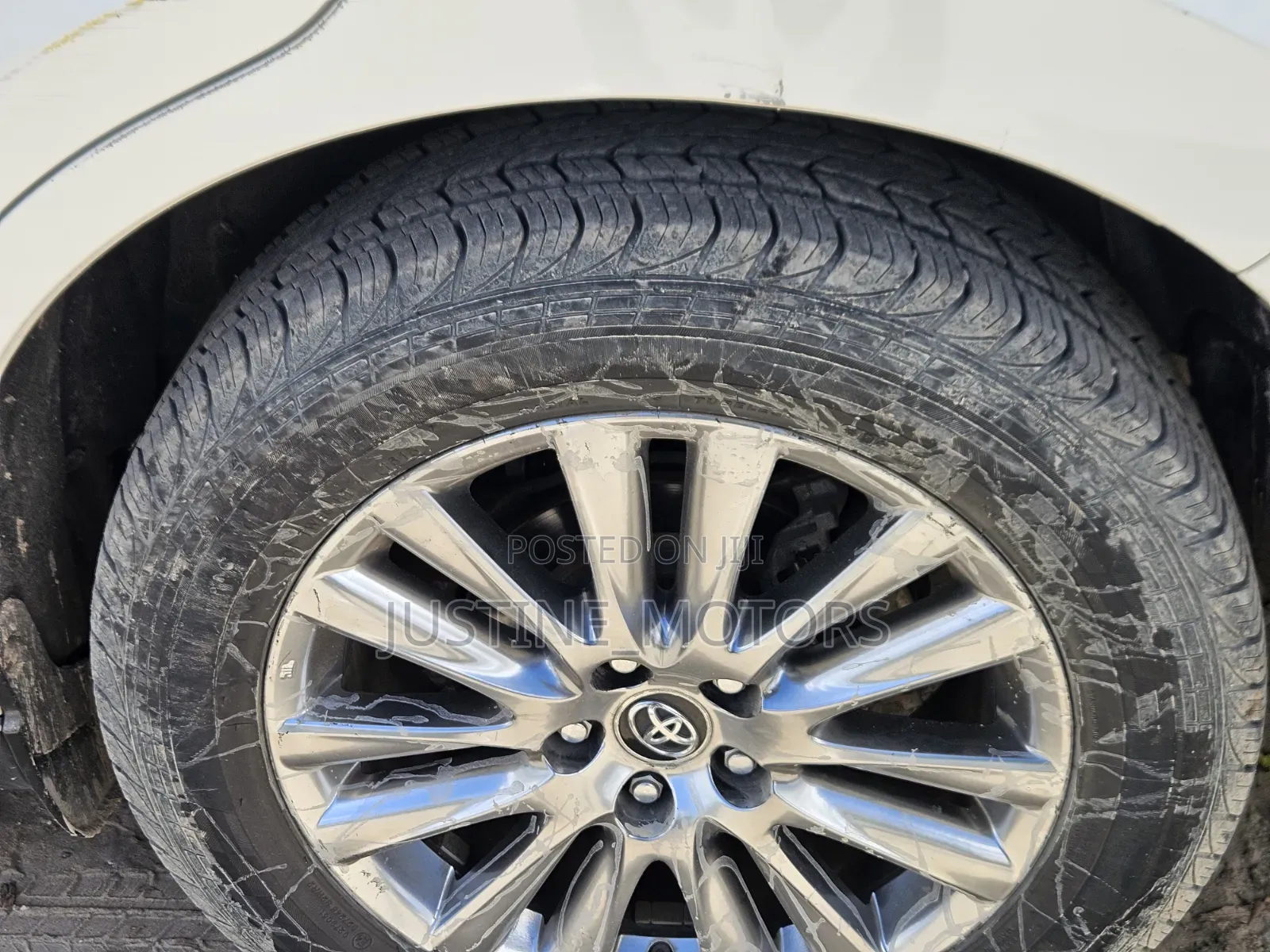 Toyota Harrier 2018 White