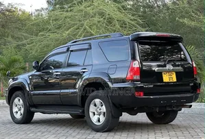 Toyota Hilux Surf 2004 Black