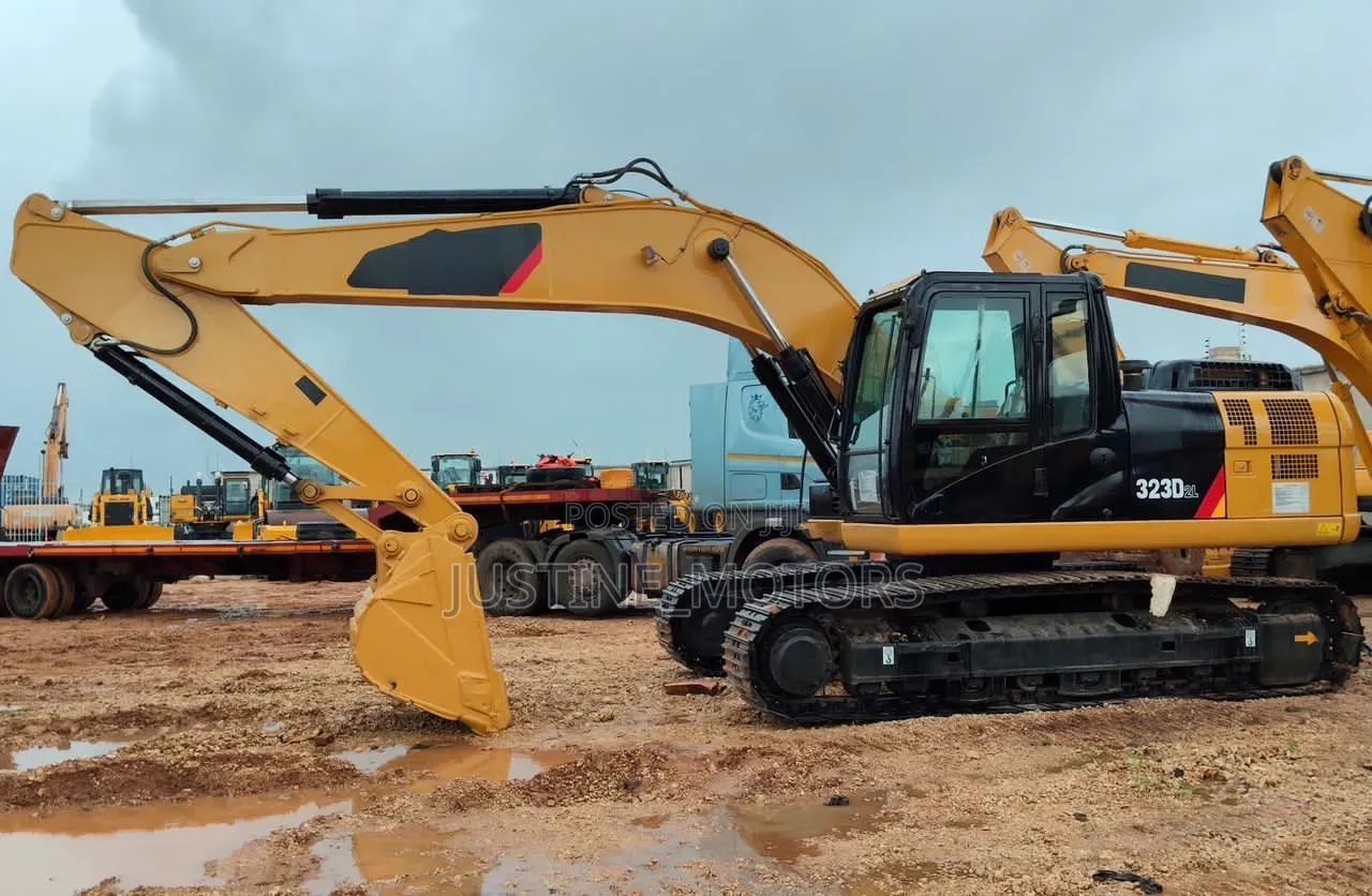 Whatsapp Call 
*Excavator Cat323d2l
*Bei 250m*