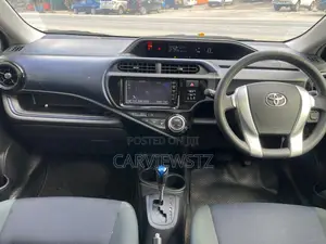 Toyota Aqua 2016 Black