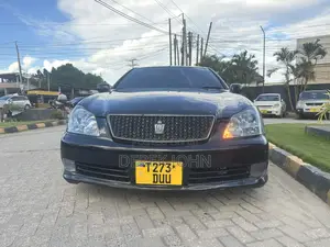 Toyota Crown 2004 Black