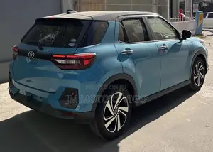 Toyota Raize 2021 Blue