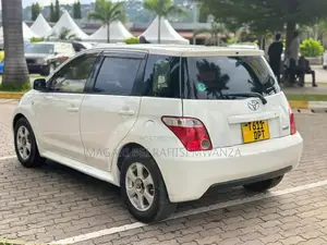 Toyota IST 2006 White