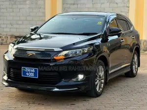 Toyota Harrier 2.0 2015 Black