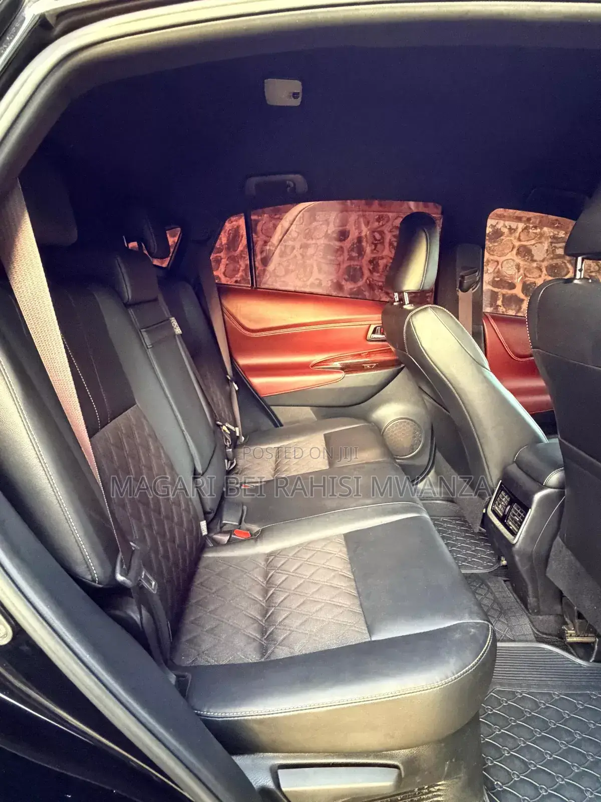 Toyota Harrier 2.0 2015 Black