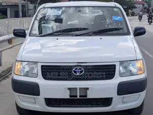 Toyota Succeed 2005 White