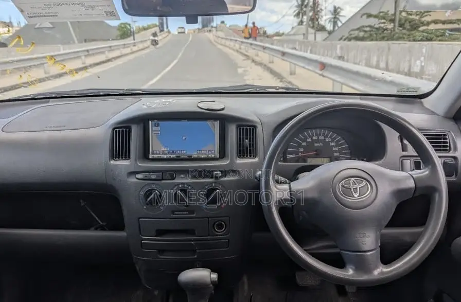 Toyota Probox 2004 Silver