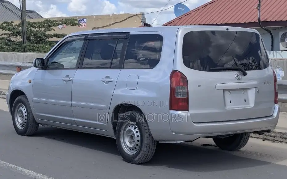 Toyota Probox 2004 Silver