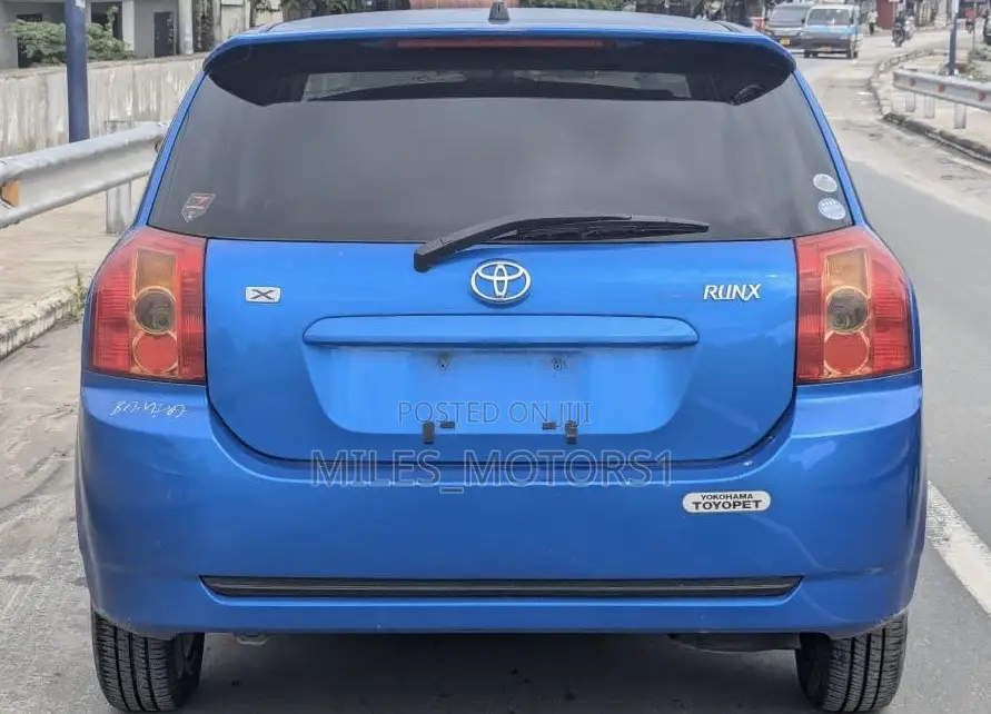 Toyota Corolla RunX 2005 Blue