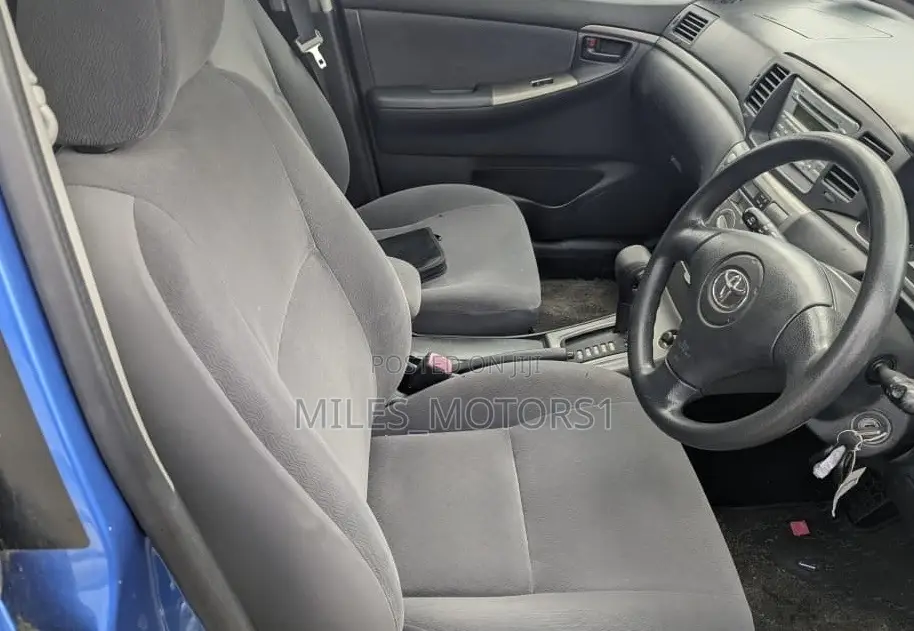 Toyota Corolla RunX 2005 Blue