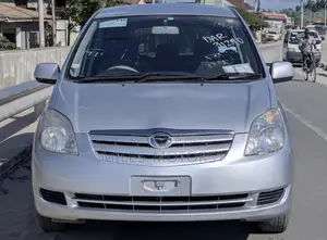 Toyota Corolla Spacio 2003 Silver