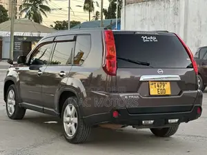 Nissan X-Trail 2007 Brown
