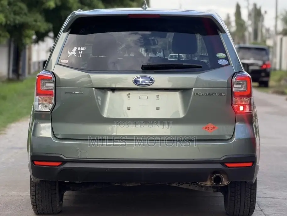 Subaru Forester 2016 Gray