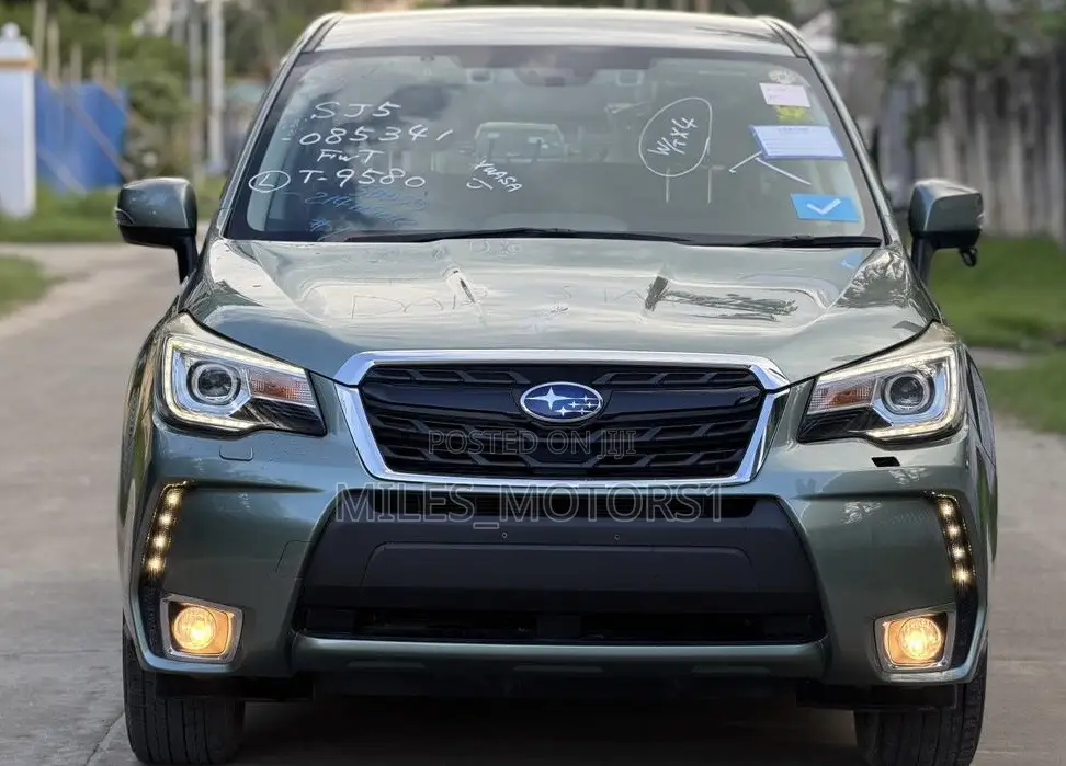 Subaru Forester 2016 Gray