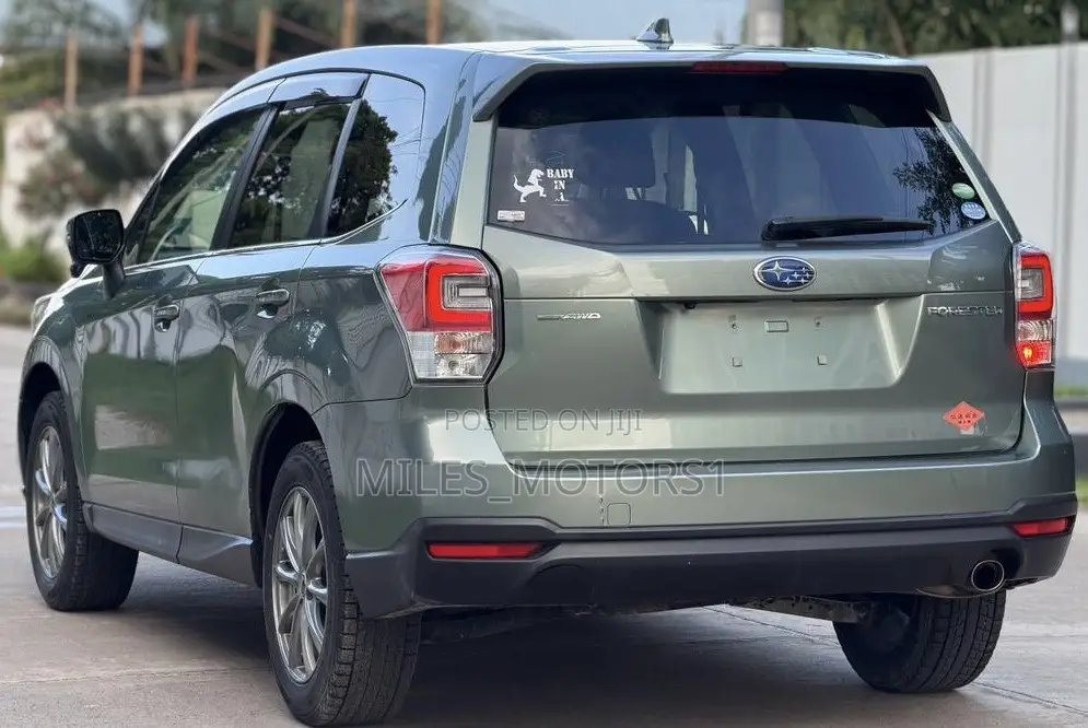 Subaru Forester 2016 Gray
