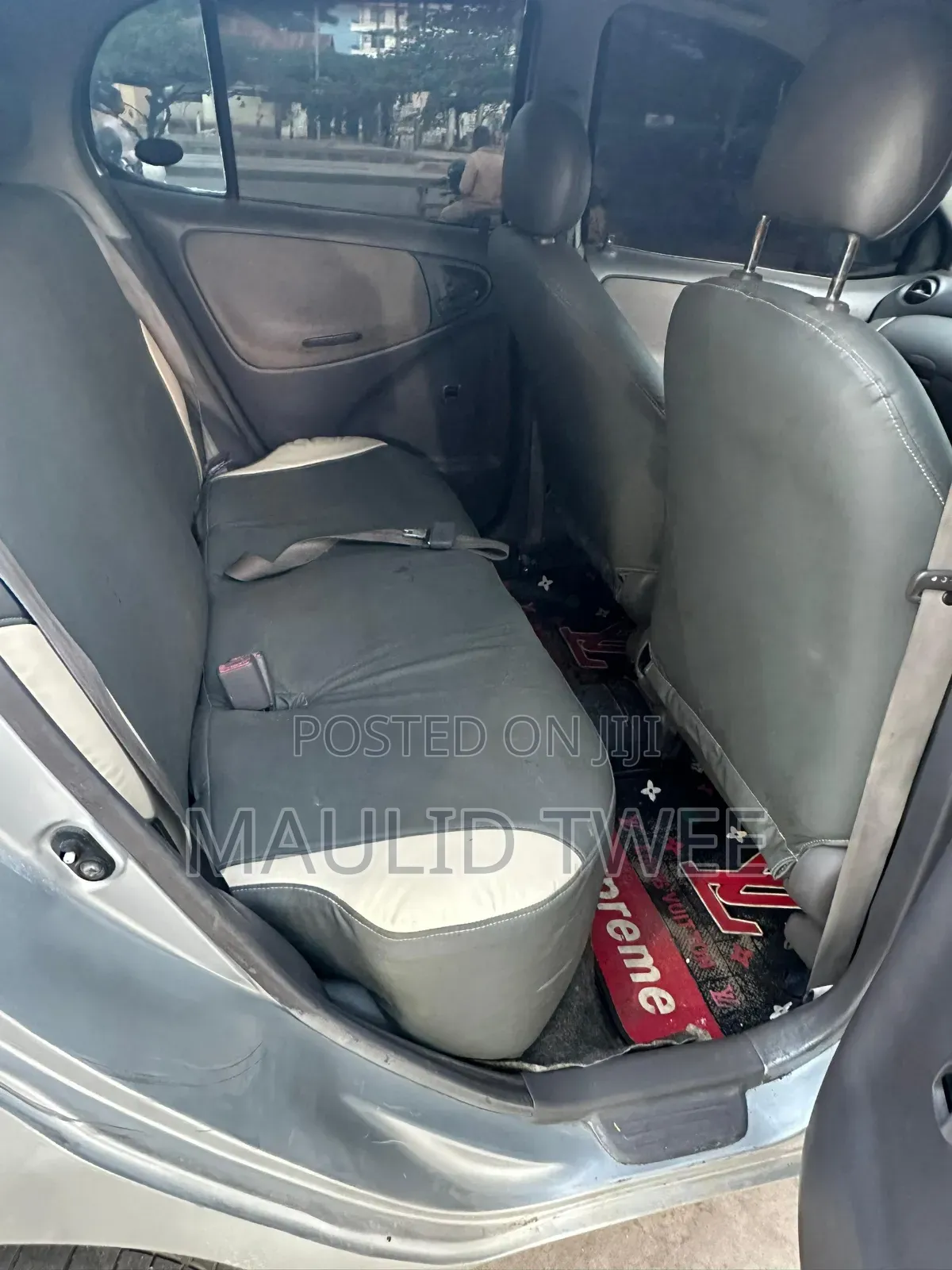 Toyota Platz 2003 Silver