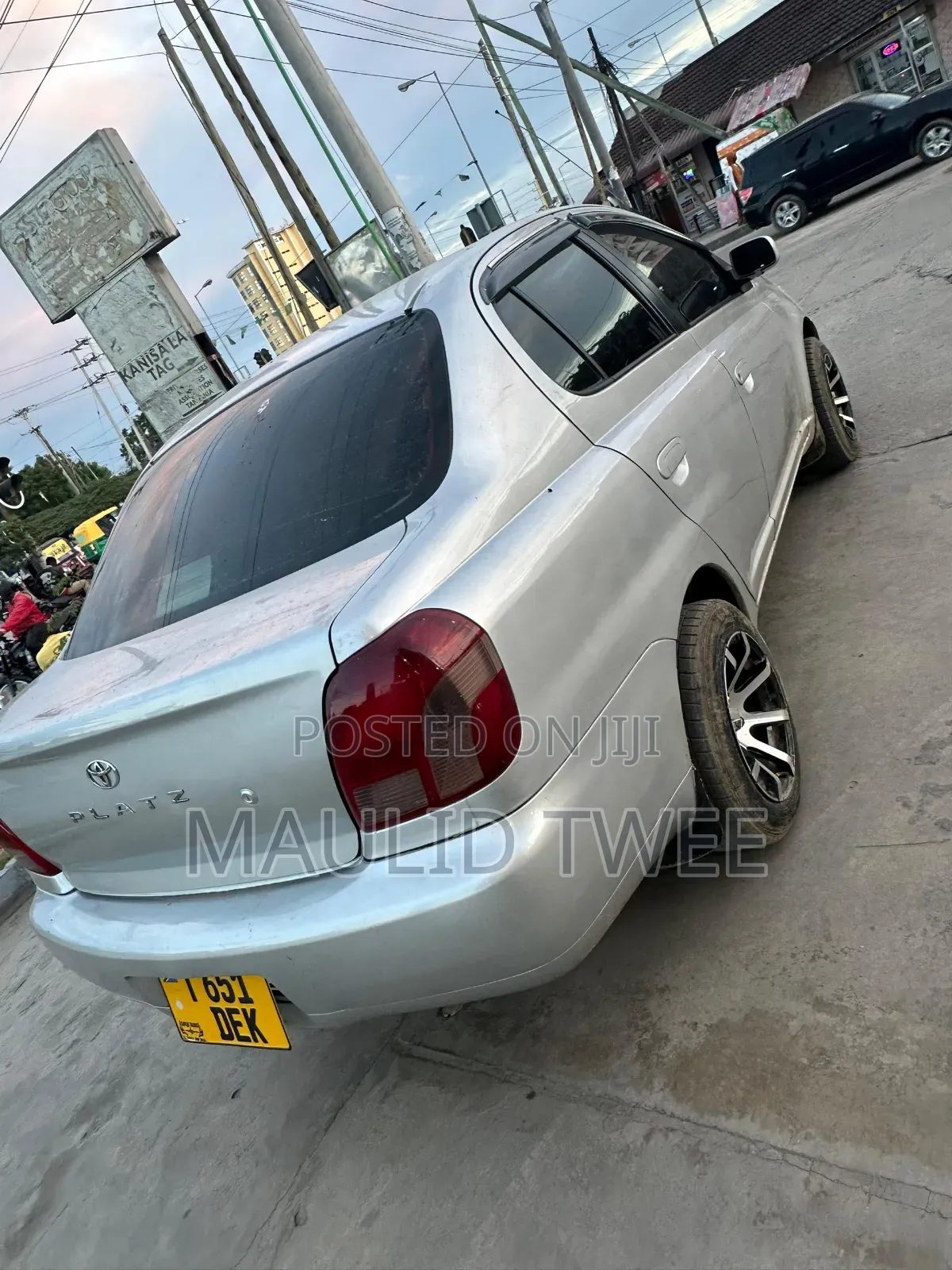 Toyota Platz 2003 Silver