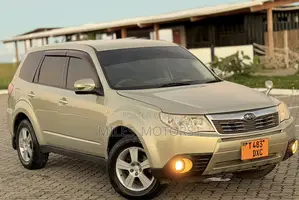 Subaru Forester 2010 Silver