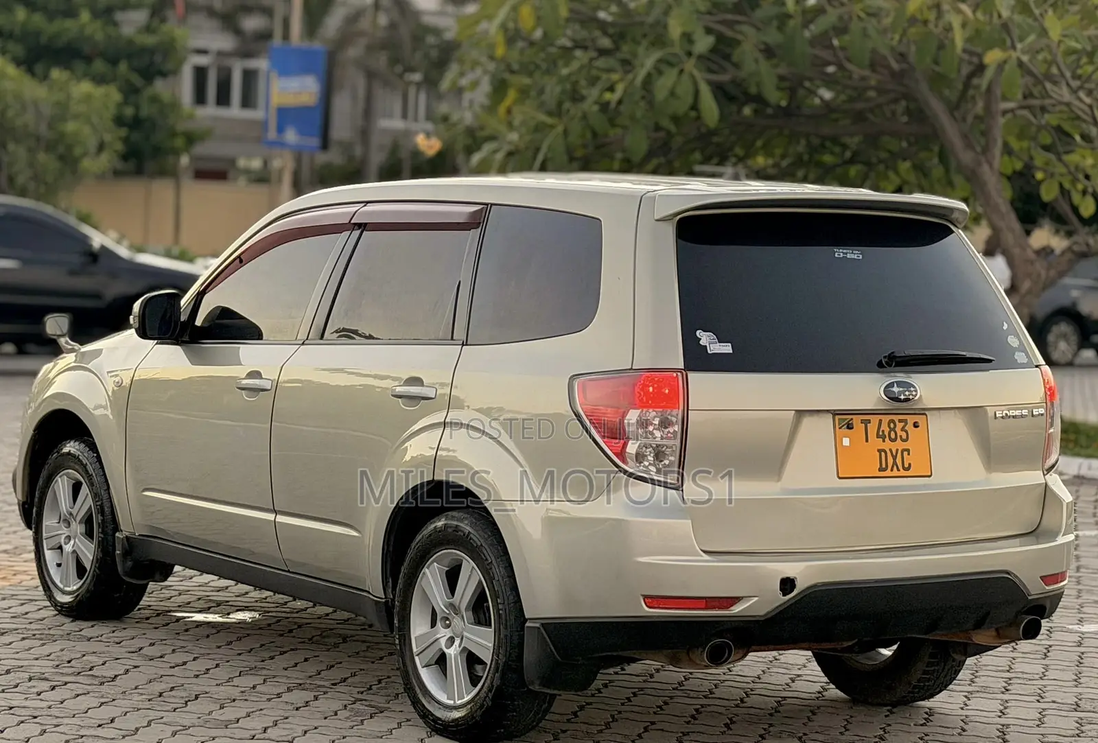 Subaru Forester 2010 Silver