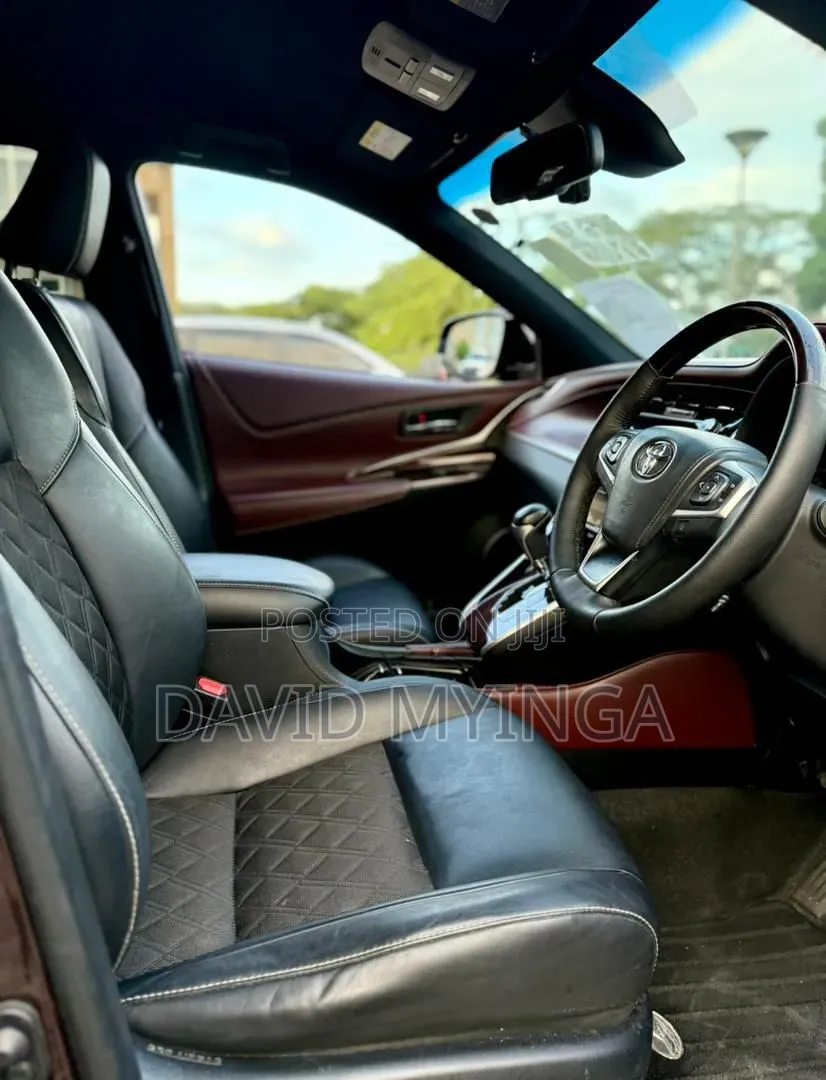 Toyota Harrier 2016 Maroon