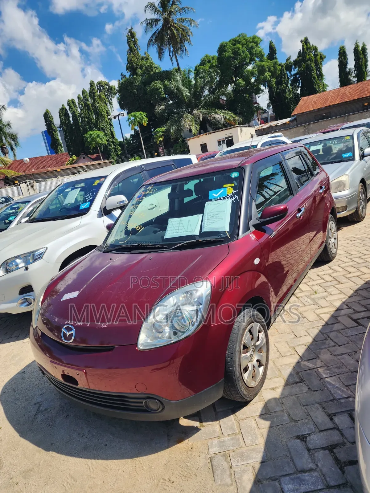 Mazda Verisa 2011 Maroon