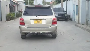 Toyota Kluger 2004 Silver