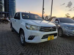 Toyota Hilux 2016 White