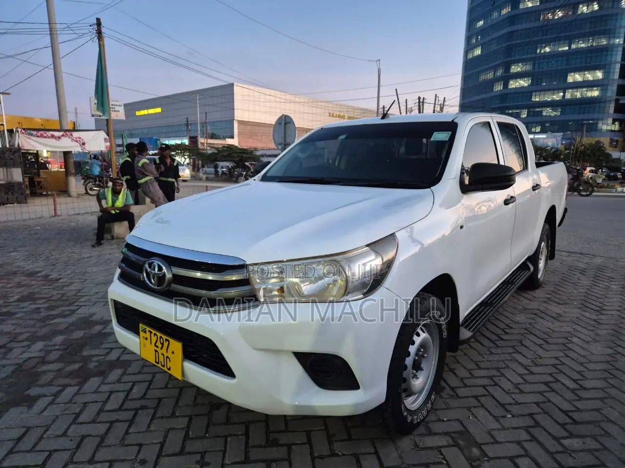 Toyota Hilux 2016 White