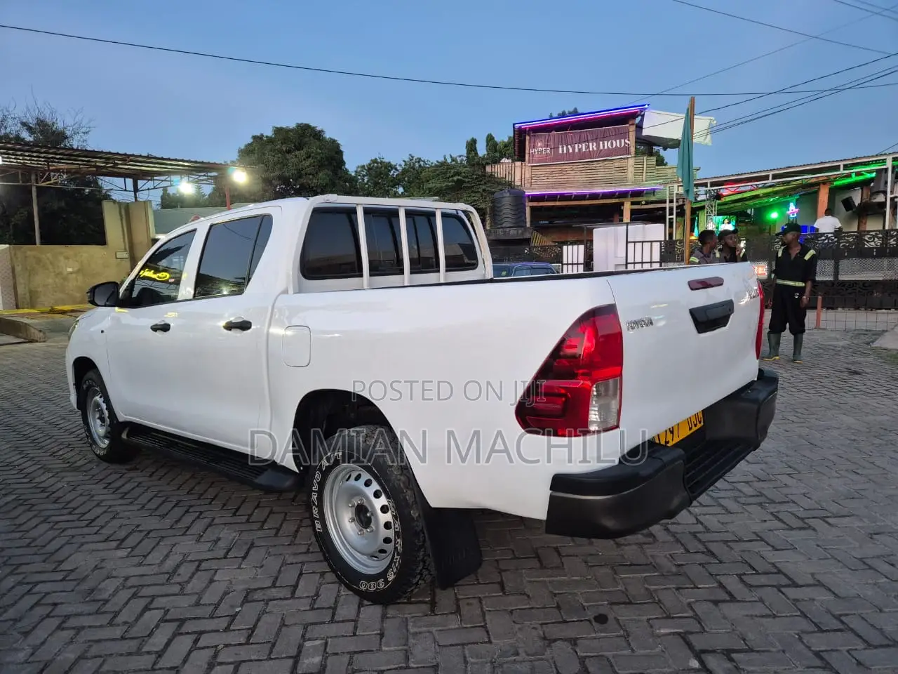 Toyota Hilux 2016 White