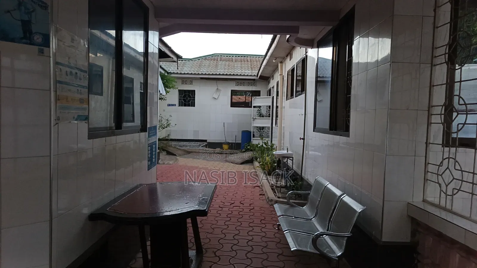 Furnished 12bdrm House in Mecco for sale
