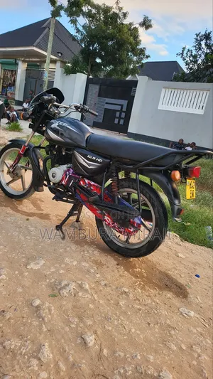 New Bajaj Boxer 125 2025 Black