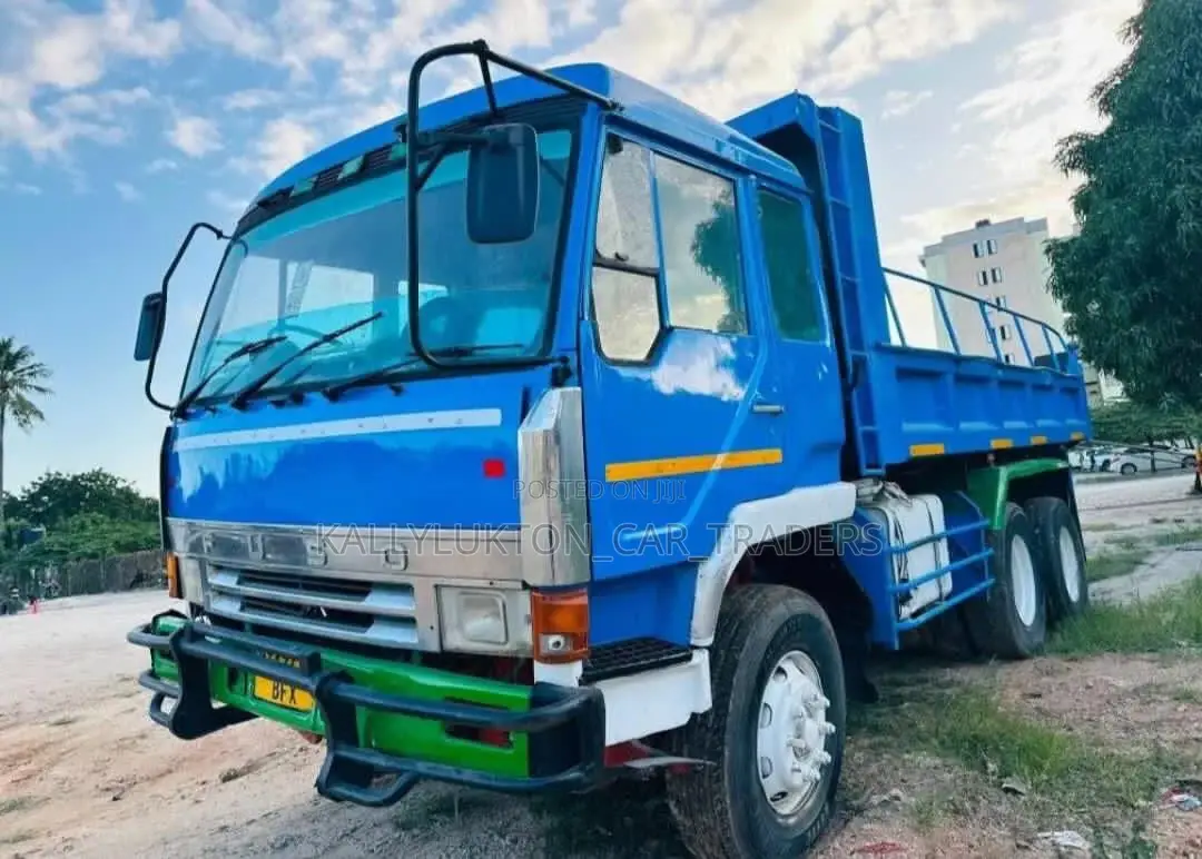Fuso Fighter Tipper