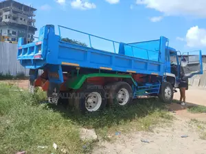 Fuso Fighter Tipper